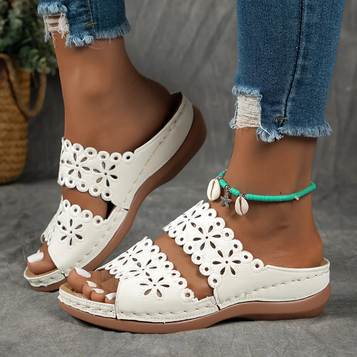 Ines™ – Blomstrede Ortopædiske Sommarsandaler